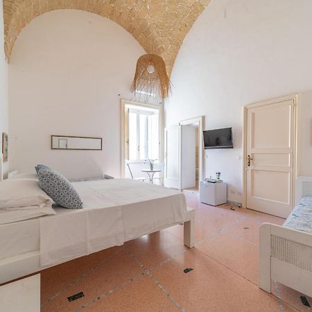 B&B Gallipoli Vecchia Bagian luar foto